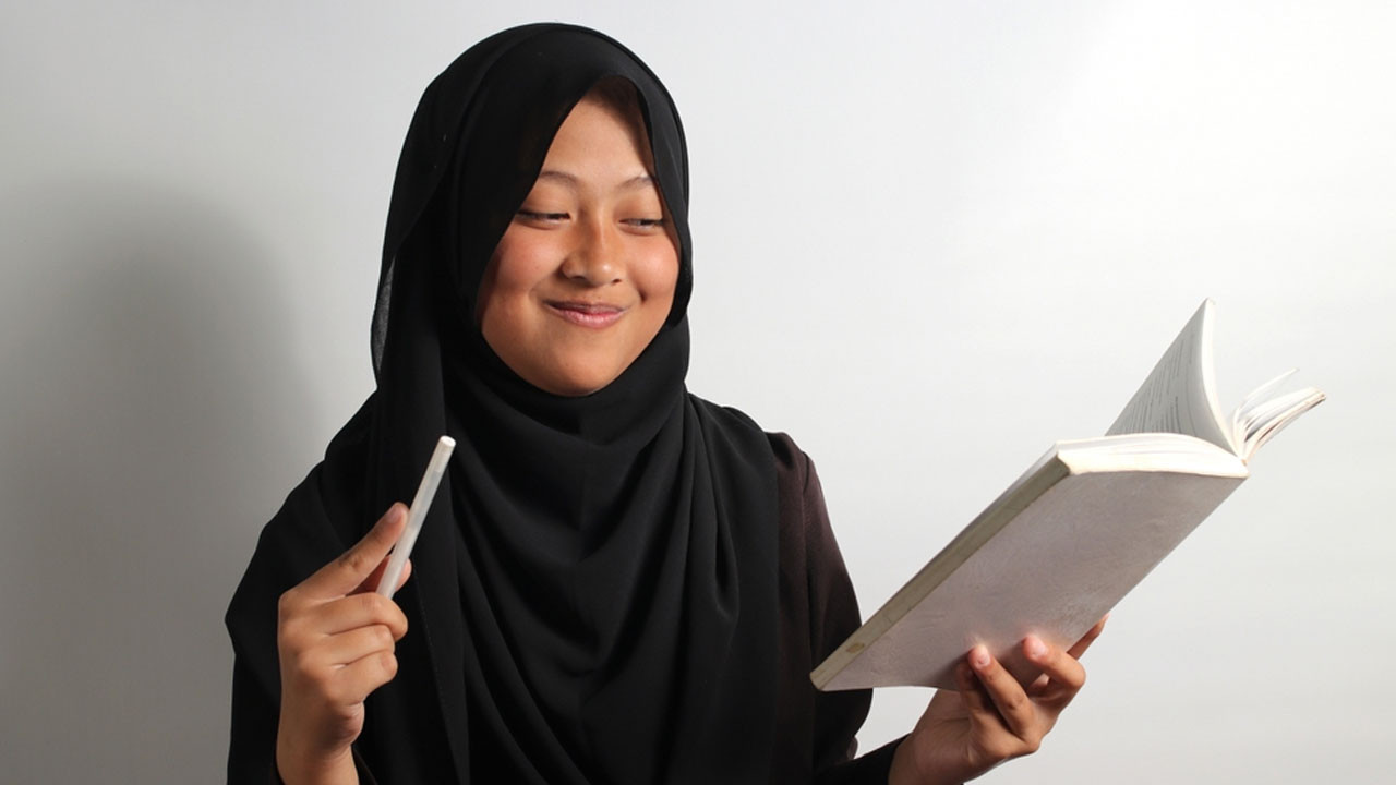 সাংবাদিক জুয়েল সাদতকে জালালাবাদ এওয়ার্ড প্রদান