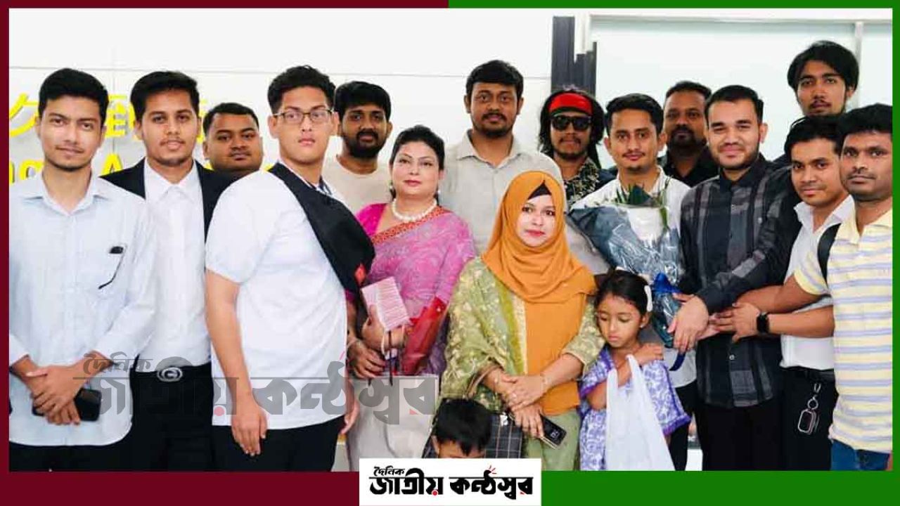 টোকিও পৌঁছাল এনসিপি প্রতিনিধিদল, প্রবাসীদের সঙ্গে ব্যস্ত কর্মসূচি