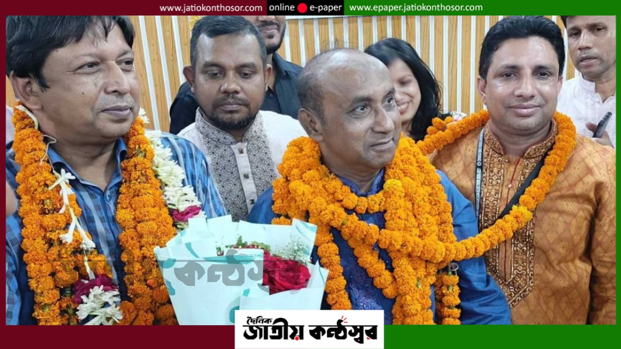 ঢাকা আইনজীবী সমিতি নির্বাচন: একচেটিয়া জয় বিএনপি প্যানেলের, প্রতিদ্বন্দ্বিতায় পিছিয়ে জামায়াত