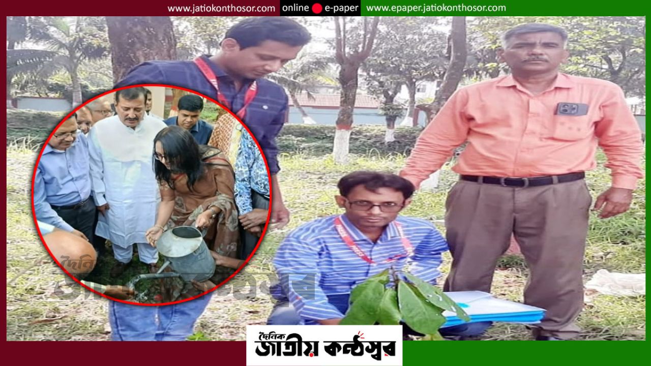 পাবনায় ইয়াং জার্নালিস্ট ফোরামের সবুজ উদ্যোগ, বৃক্ষরোপণ কর্মসূচিতে মন্ত্রী-এমপিদের অংশগ্রহণ