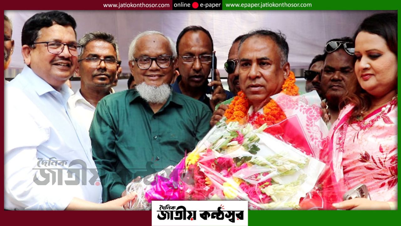 পাবনায় গণসংবর্ধনায় সিক্ত বিএমডিএ চেয়ারম্যান হাসান জাফির তুহিন