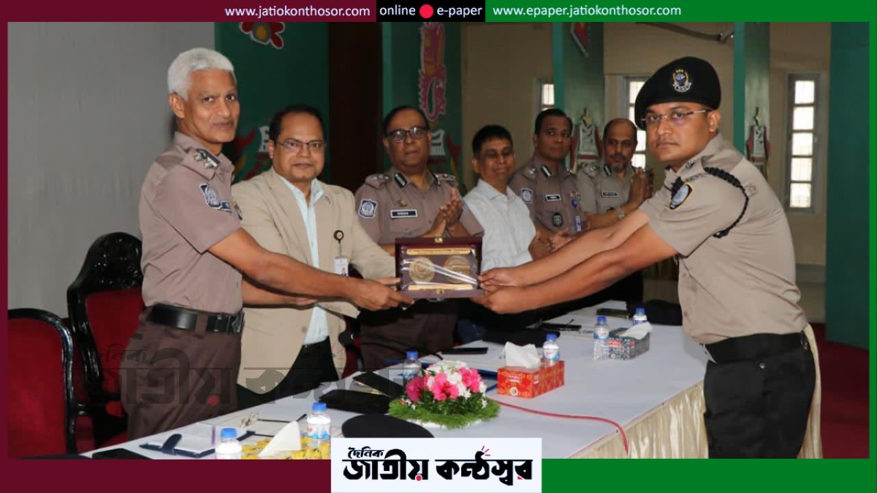 ডিএনসির অস্ত্র প্রশিক্ষণে সেরা হলেন বগুড়ার ডিডি জিললুর রহমান