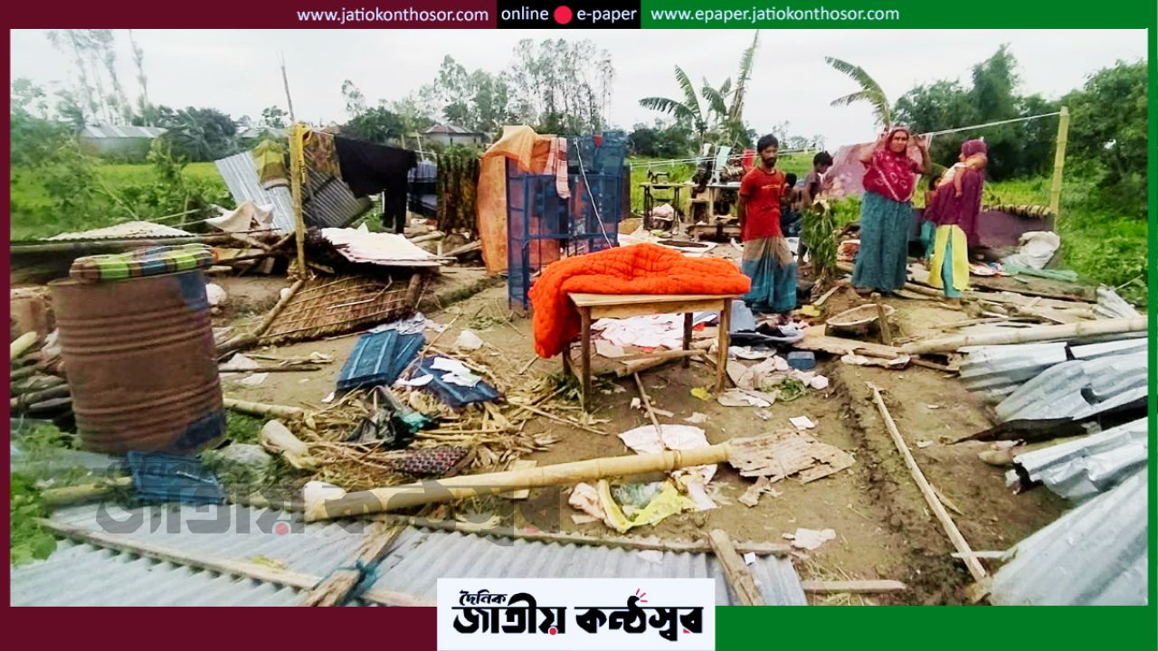 কালবৈশাখীর এক রাতেই লন্ডভন্ড গাইবান্ধা, বিদ্যুৎহীন হাজারো পরিবার
