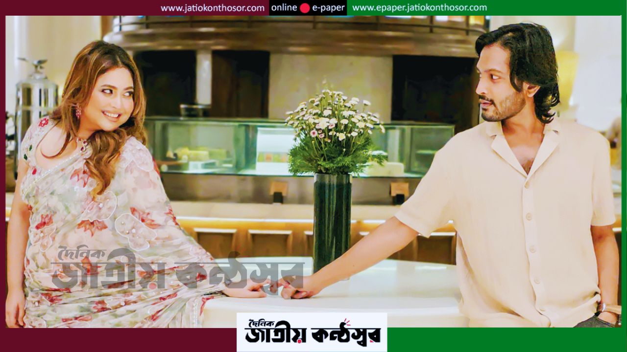 ‘চারুলতা’ না ‘ঢাকা-১২০৫’? নির্মাতা অনিকের বিরুদ্ধে চুক্তিভঙ্গ ও আর্থিক অনিয়মের অভিযোগ