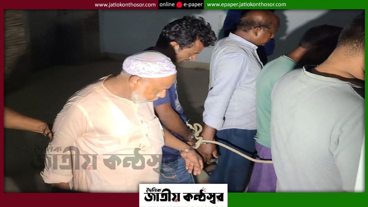 সংবাদ প্রকাশ করায় সাংবাদিকের ওপর হামলা, শেষ পর্যন্ত গ্রেফতার দুই শিক্ষক!