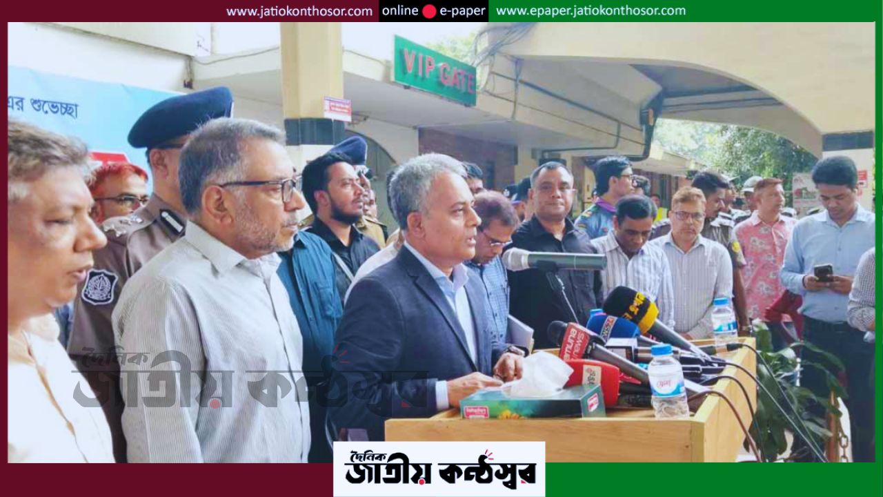 ঈদযাত্রায় রেললাইনে খড় শুকানোয় ট্রেনের চাকা স্লিপ, সকালে বিলম্বিত ৩ ট্রেন: রেলমন্ত্রী