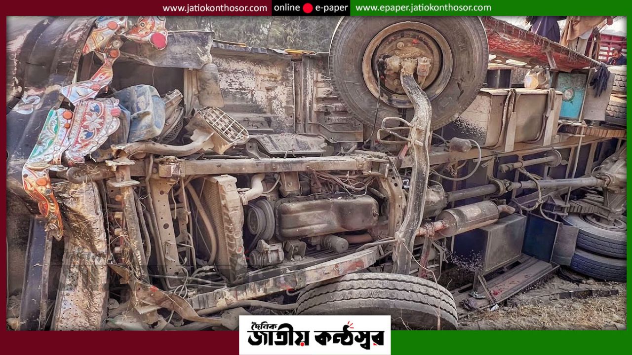 ঈদযাত্রার সকালে রাজধানীতে ভয়াবহ বাস দুর্ঘটনা, নর্দ্দায় নিহত ৪, আহত বহু