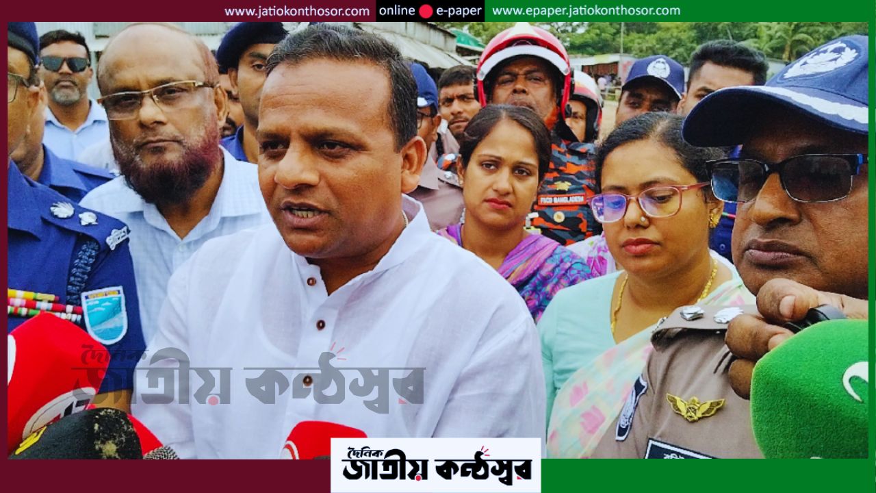 দৌলতদিয়া ফেরিঘাটে বাস নদীতে পড়ার ঘটনায় নৌপরিবহন মন্ত্রণালয়ের তদন্ত কমিটি