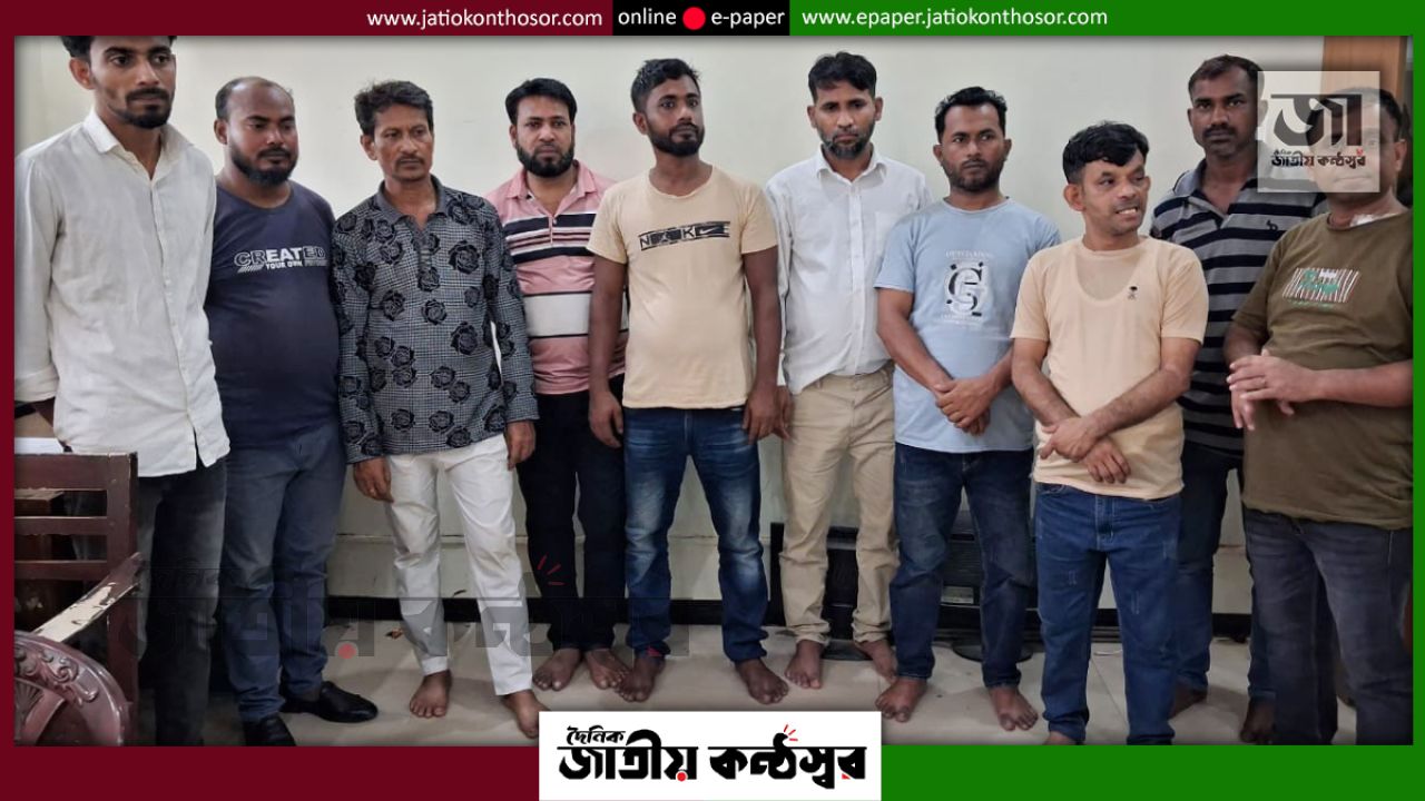 মোহাম্মদপুরে নিষিদ্ধ আওয়ামী লীগের ঝটিকা মিছিল, কলেজগেট এলাকা থেকে ১০ নেতা-কর্মী গ্রেপ্তার
