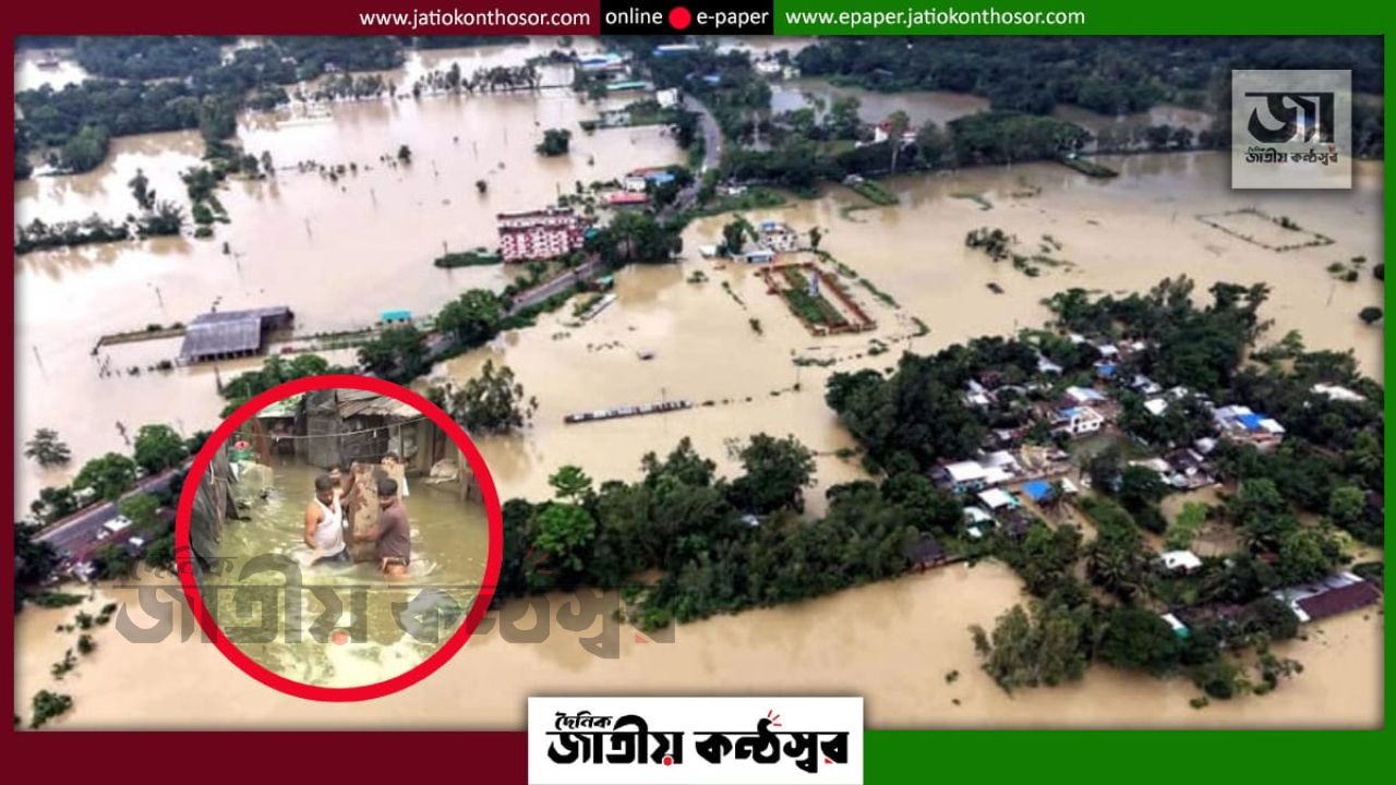 টানা বৃষ্টিতে ফের ডুবছে চট্টগ্রাম: দুর্ভোগে কর্মজীবী মানুষ, বাড়ল রিকশা ভাড়া