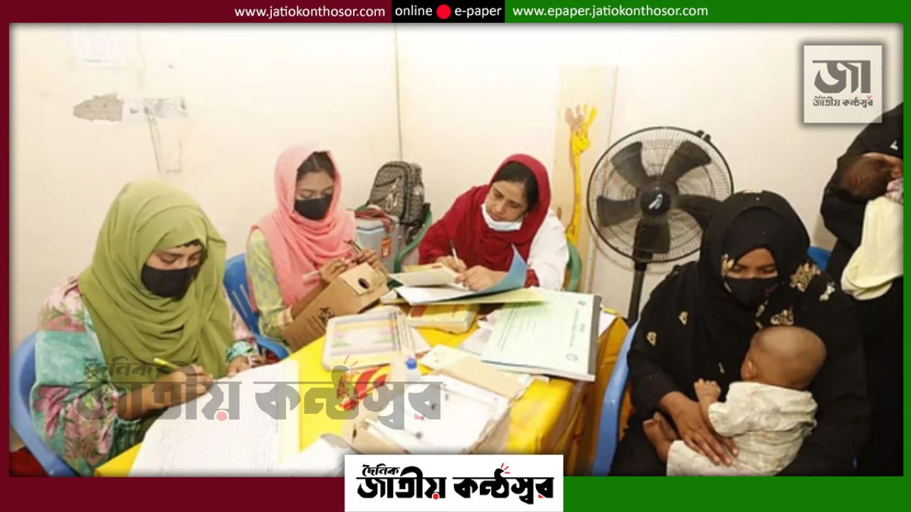 মিরপুরে ভাঙা কক্ষেই রাড্ডা সেন্টারের টিকাদান, নেই পানি-বিদ্যুৎ