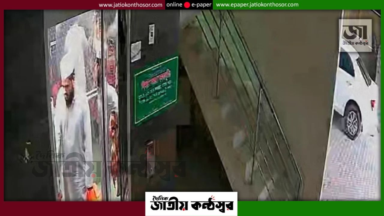 টঙ্গীতে শিশুকে যৌন নিপীড়নের অভিযোগ, ঘটনার পরদিন মিষ্টি নিয়ে বাড়িতে যান অভিযুক্ত শিক্ষক