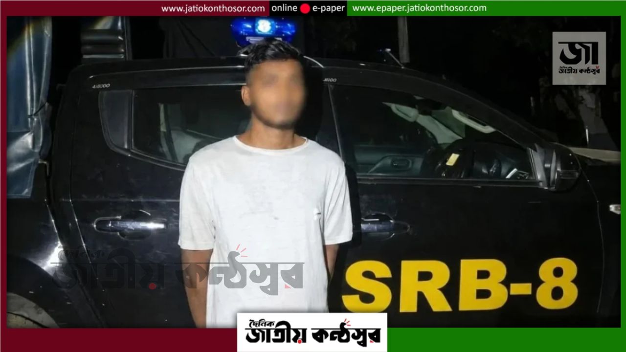 কালীগঞ্জে ট্রাকের ধাক্কায় এসআই ও বিএনপি নেতা নিহত, চালক গ্রেপ্তার